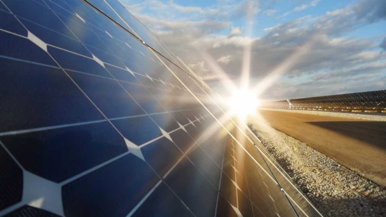 solar-panels-carbon-footprint-environmental-impact-consumer-ecology